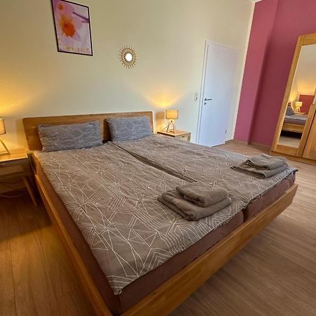 Ferienwohnung Aktriwo Zentral Im Herzen Bueckeburgs Exterior foto